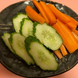 ポリ袋で簡単♪きゅうりのヨーグルト味噌漬け